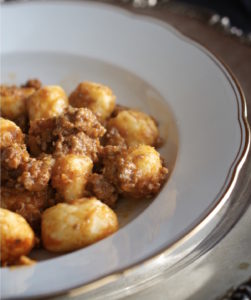 Gnocchi al ragù d'agnello - Ph la cuoca volante