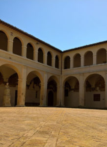 Bevagna-Chiostro-San-Domenico