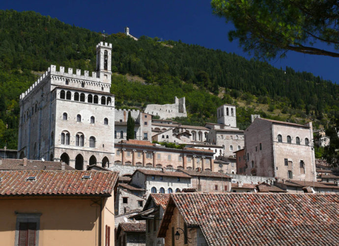 Gubbio-Palazzo-dei-Consoli-copertina