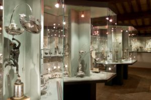 MOO Museo dell'Olivo e dell'Olio - Fondazione Lungarotti, Torgiano (PG) - Sala VII, Olio come fonte di luce