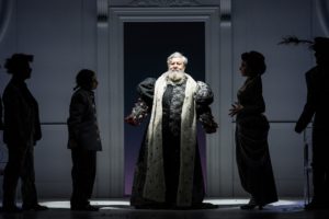 Miseria e nobiltà-5