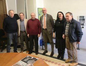 Il Sindaco con i rappresentanti del Gruppo Fotografico Gualdese e Catia Monacelli