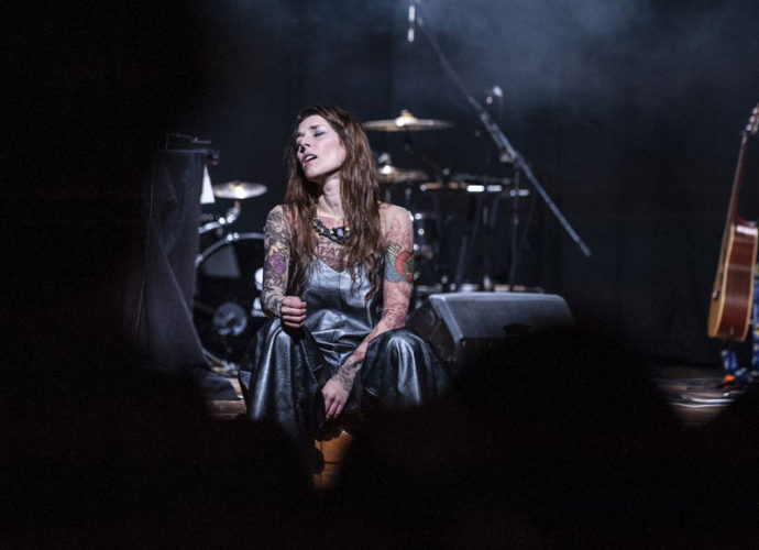 Sara-Jane-Ceccarelli-copertina