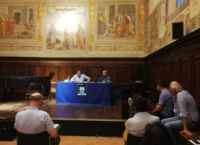 Briciole-di-bellezza-a-Gubbio-copertina