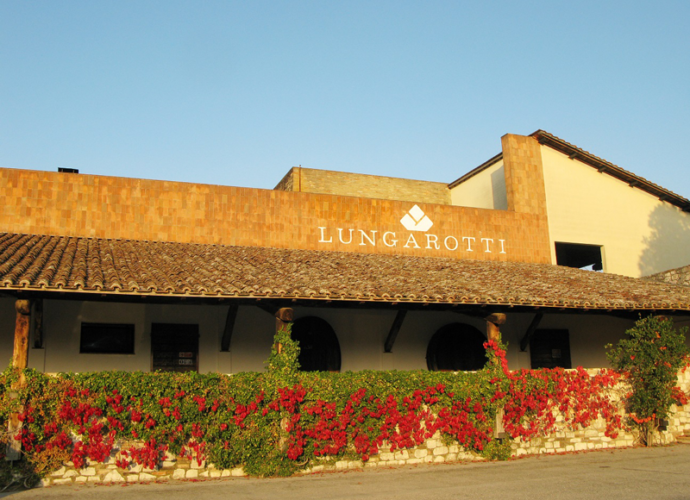 Cantina-Lungarotti-Torgiano-copertina