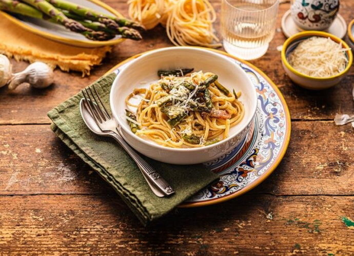 Stringozzi agli asparagi-cop