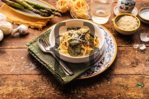 Stringozzi agli asparagi-in