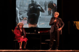 Carlo-Greco-e-Giuseppe-Pambieri-in-Nota-stonata-in