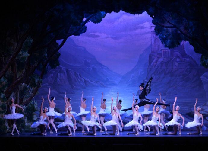 Il-Lago-dei-Cigni_Russian-Classical-Ballet-cop