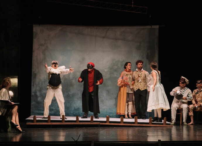 Il-teatro-comico-cop