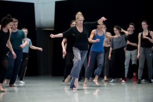 Perugia-porta-in-Italia-Carolyn-Carlson-in