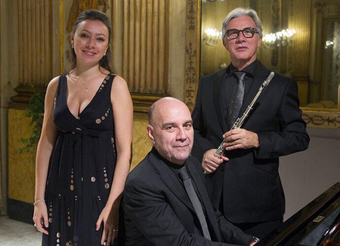 Ensemble-Araba-Fenice-cop