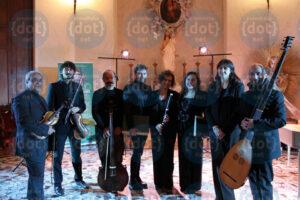 Ensemble-vocale---strumentale-con-strumenti-d’epoca