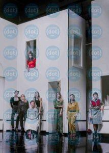 OTELLO_Valentina-Acca,-Verdiana-Costanzo,-Francesca-Farcomeni,-Federica-Fracassi,-Federica-Fresco,-Ilaria-Genatiempo,-Viola-Marietti,-Cristiana-Tramparulo_ph-Gianluca-Pantaleo_1-in