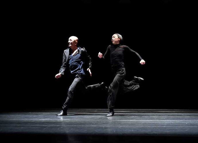 _Adagio_-Saburo-Teshigawara-+-Rihoko-Sato_ph-Akihito-Abe-cop