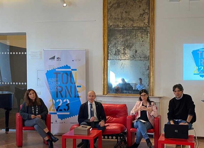 pres-Tourné-2022_2023-(1)-cop