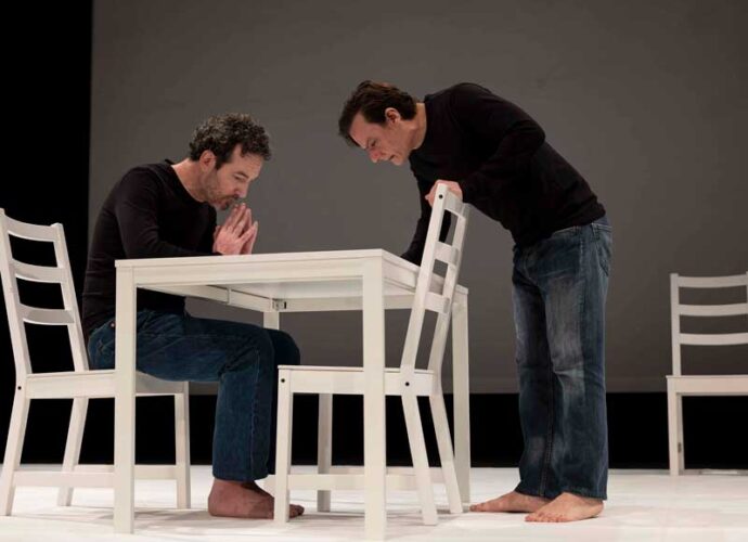 Brevi-interviste-con-uomini-schifosi-cop