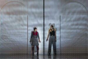 OTELLO_Cristiana-Tramparulo,-Ilaria-Genatiempo_ph-Gianluca-Pantaleo_5-in