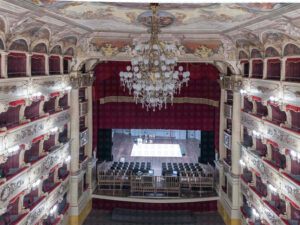 Ridotto-Teatro-Morlacchi-Perugia-cop