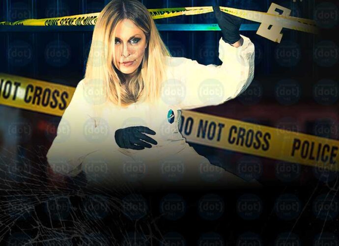 DelittiAlloSpecchio-cop