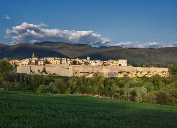 Massa-Martana-panoramica